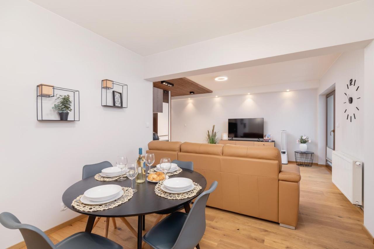 Apartment Chopina Cracow By Renters Krakau